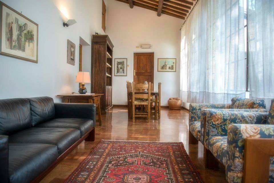 Апартаменти Casa Dei Lecci Фоліньо Екстер'єр фото
