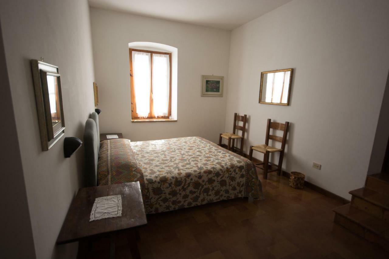 Апартаменти Casa Dei Lecci Фоліньо Екстер'єр фото